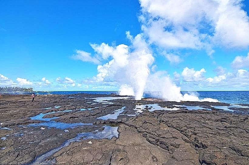 Alofaaga Blowholes (Taga Blowholes)