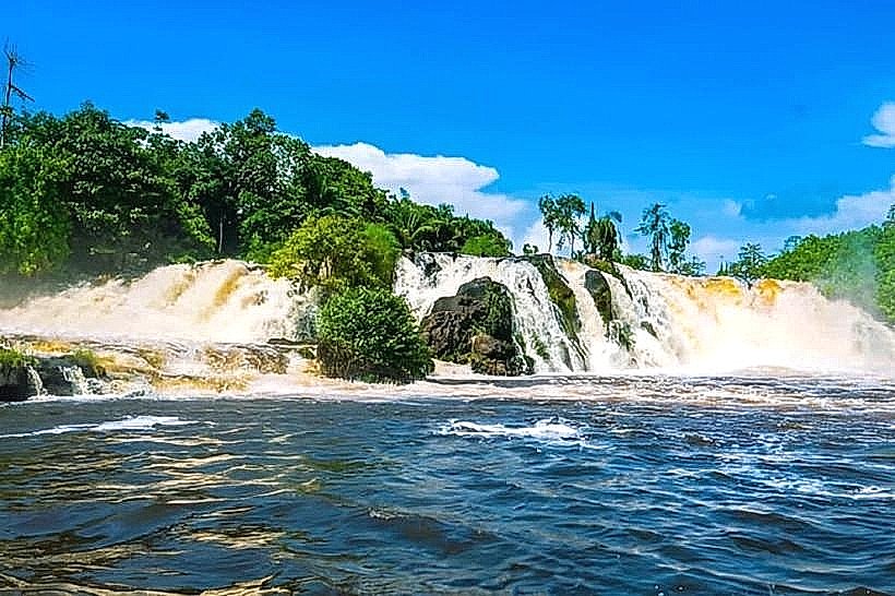 Chutes de la Lobé (Lobé Waterfalls)