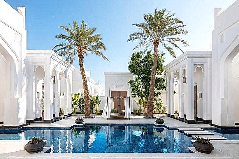 Raffles Al Areen Palace