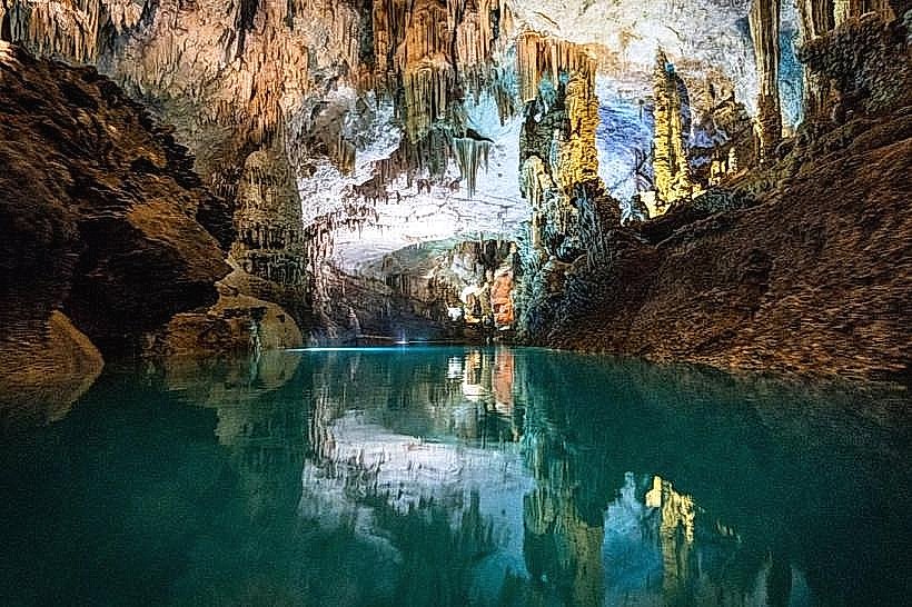 Jeita Grotto