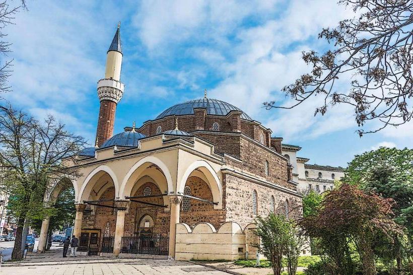 Banya Bashi Mosque