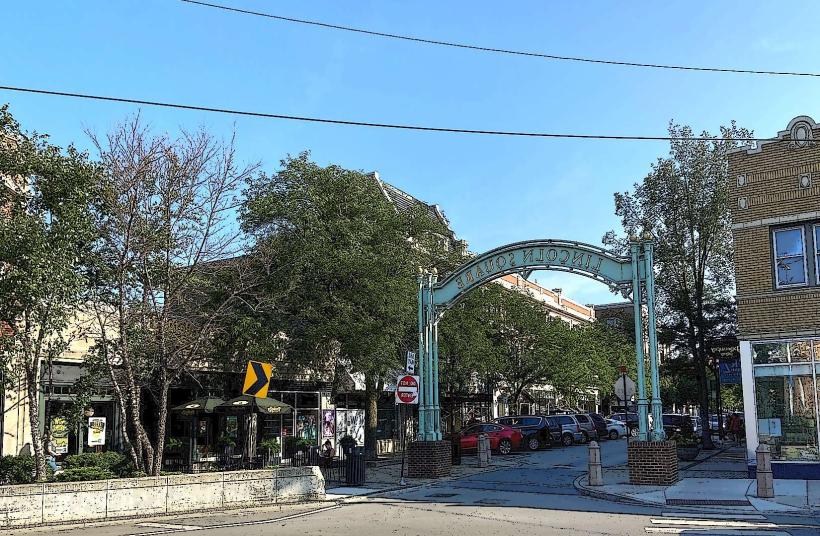 Lincoln Square Neighborhood