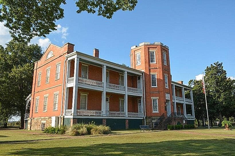 MacArthur Museum of Arkansas Military History