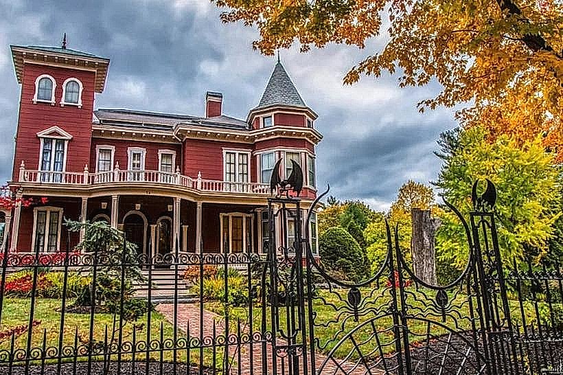Stephen King House
