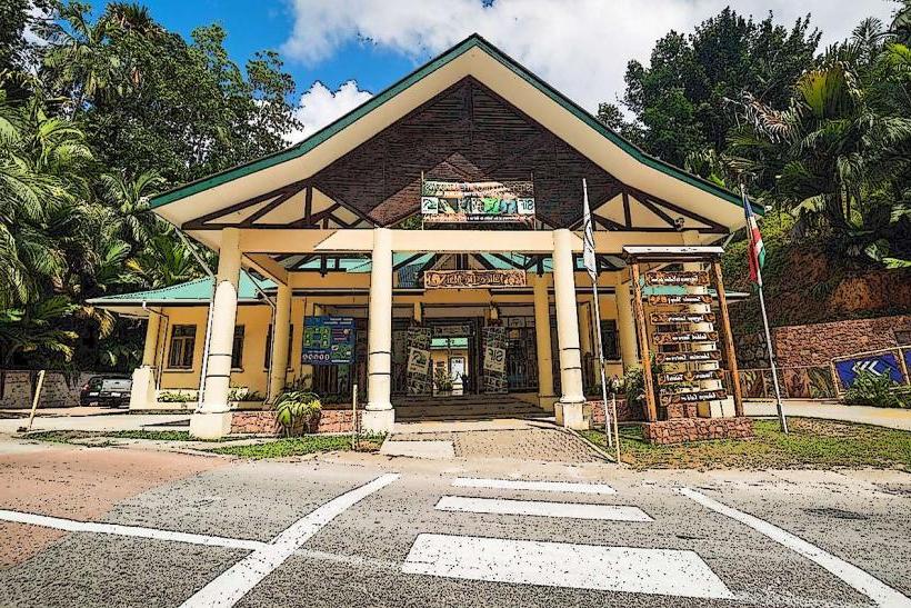 Vallee de Mai Nature Reserve