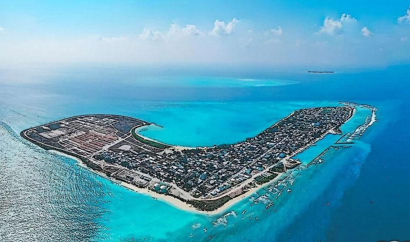 Dhidhoo Island