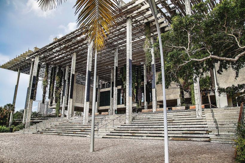 Pérez Art Museum Miami (PAMM)