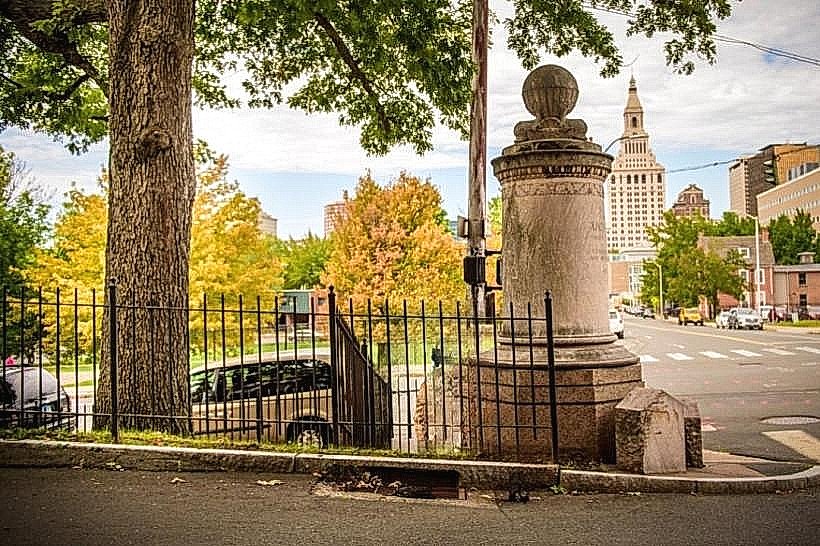 Charter Oak Monument