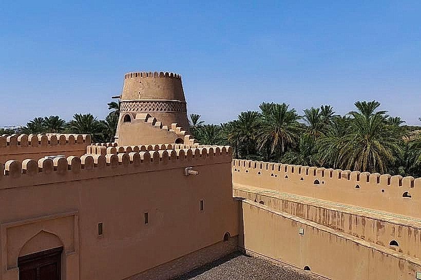 Al Khandaq Fort