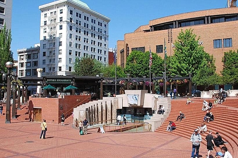 Pioneer Courthouse Square