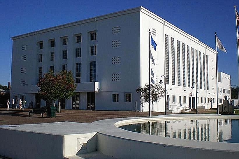 Burlington Memorial Auditorium