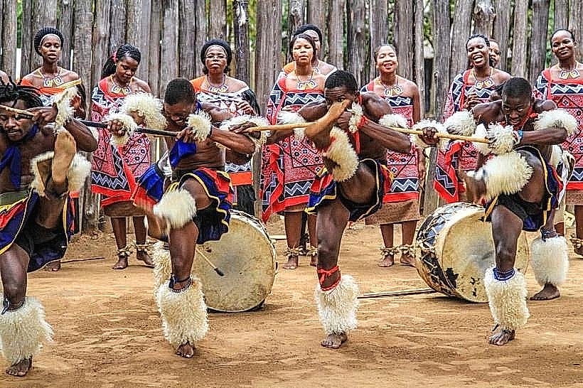 Mantenga Cultural Village
