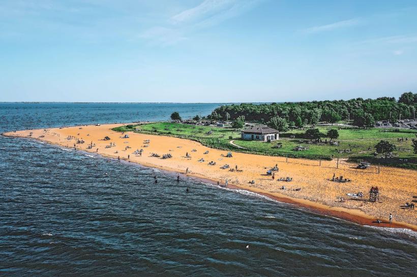 Sandy Point State Park