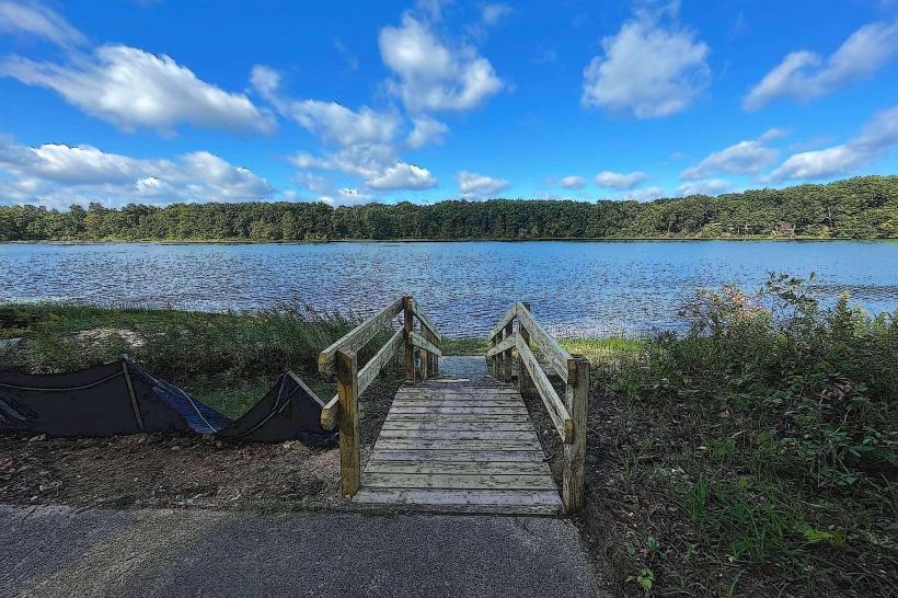 Woods Lake Nature Area