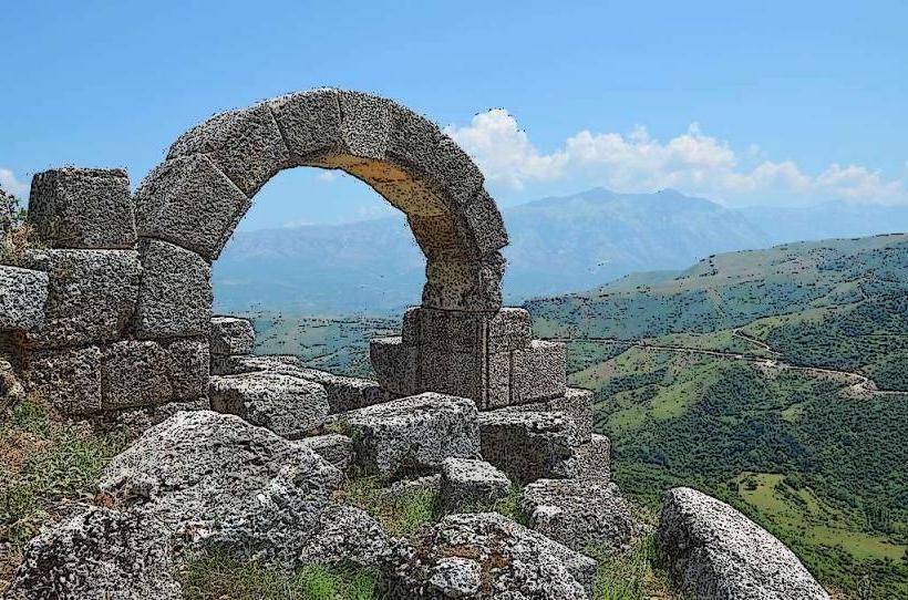 Amantia Archaeological Park