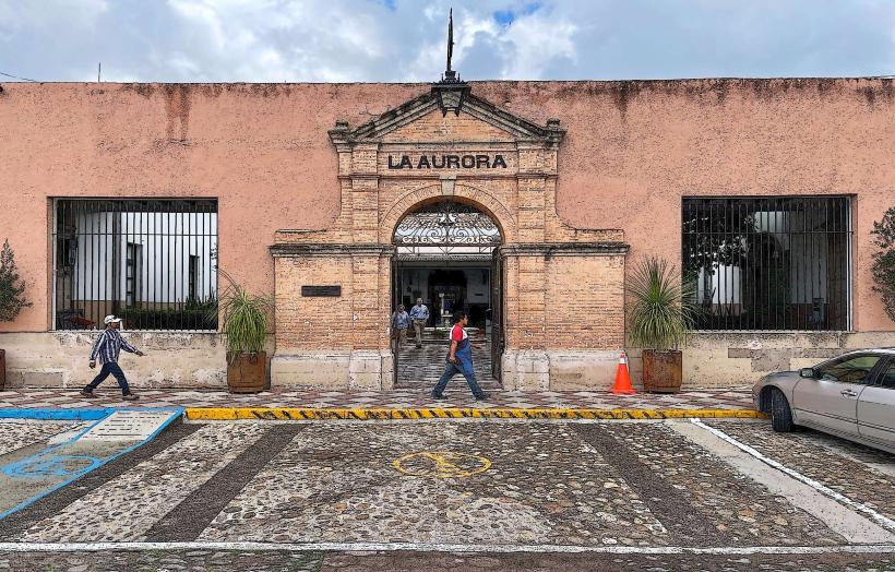 Fabrica La Aurora