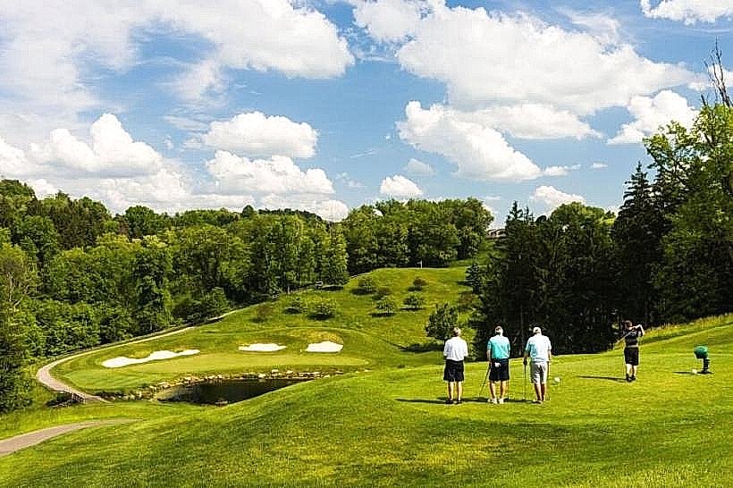 Wheeling Country Club