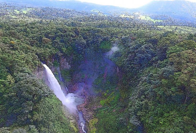 Catarata del Toro