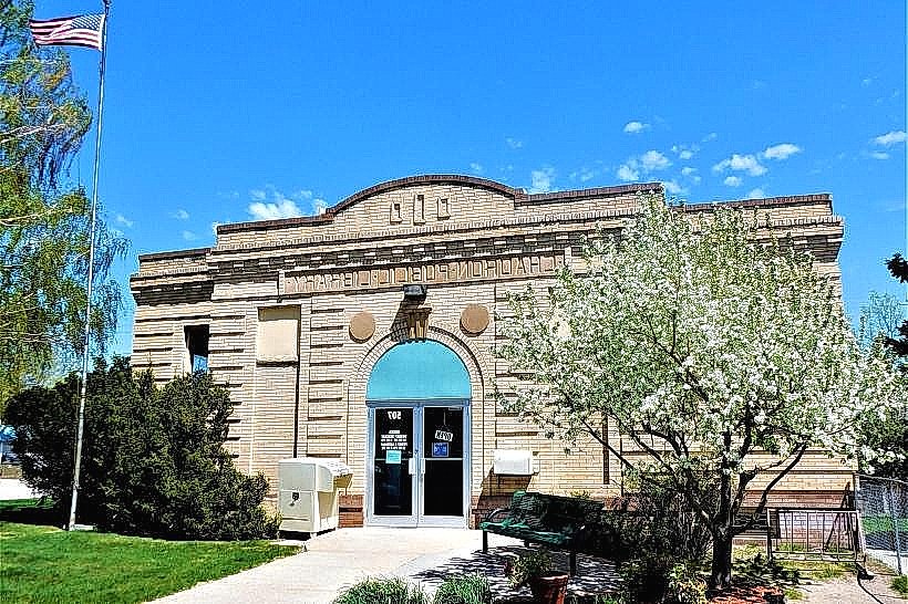 Carnegie Public Library