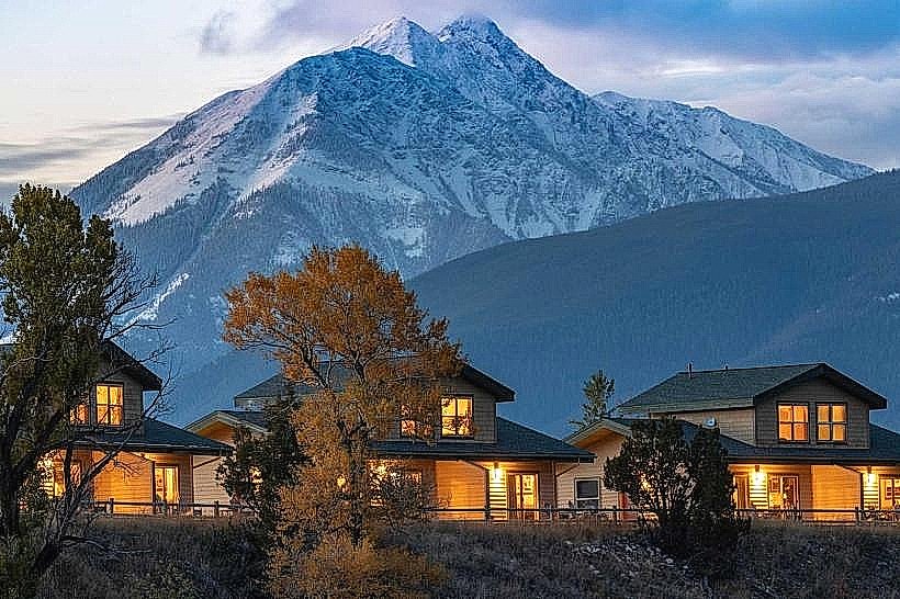 Yellowstone Valley Lodge