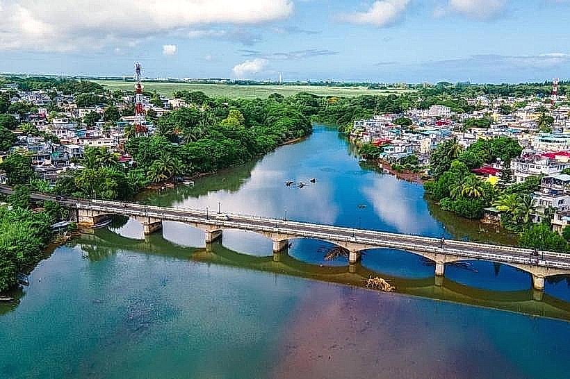 Cavendish Bridge (Ville Noire Bridge)