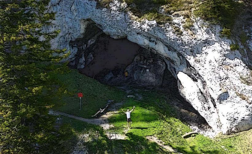 Potočka Zijalka Cave