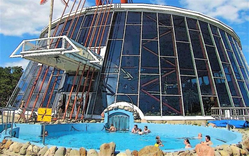 Tropiclandia Water Park