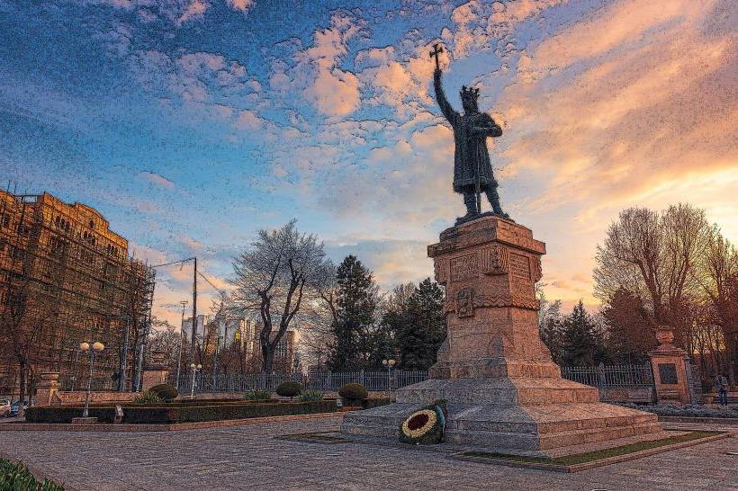 Monument to Ștefan cel Mare