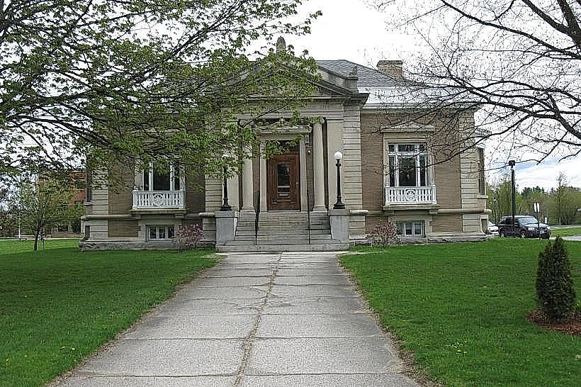 Weeks Memorial Library