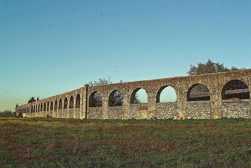 Aqueduto da Água de Prata