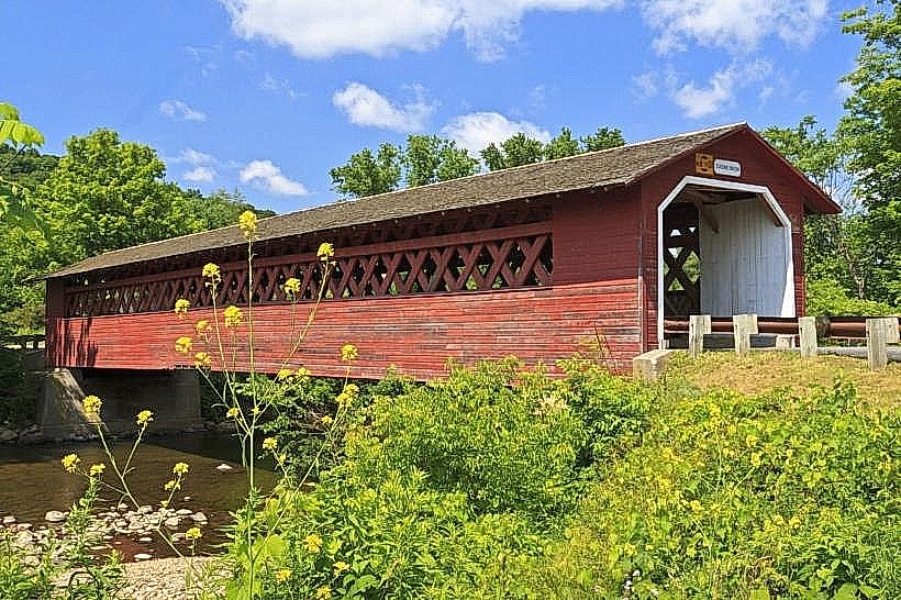 Henry Covered Bridge