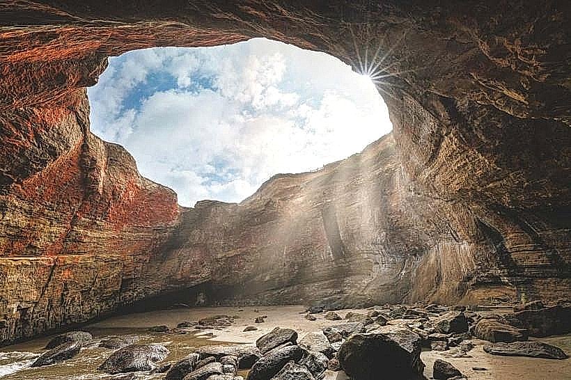 Devil’s Punchbowl State Natural Area