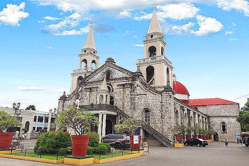 Jaro Cathedral (National Shrine of Our Lady of the Candles)