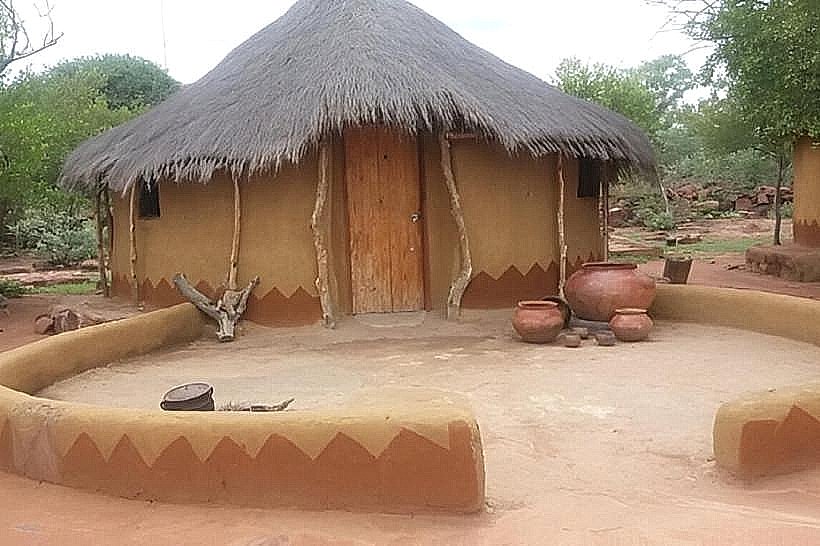 Bahurutshe Cultural Village