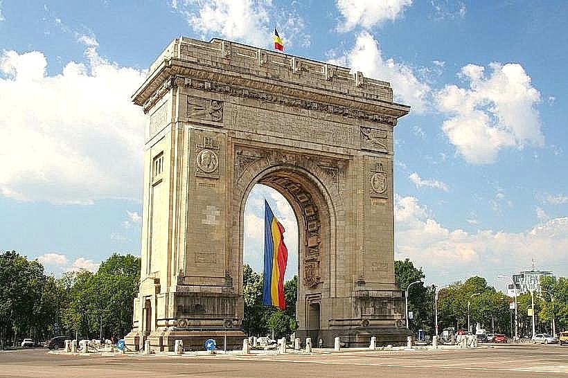 Triumphal Arch (Arcul de Triumf)