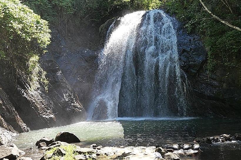 Nakawaga Waterfall
