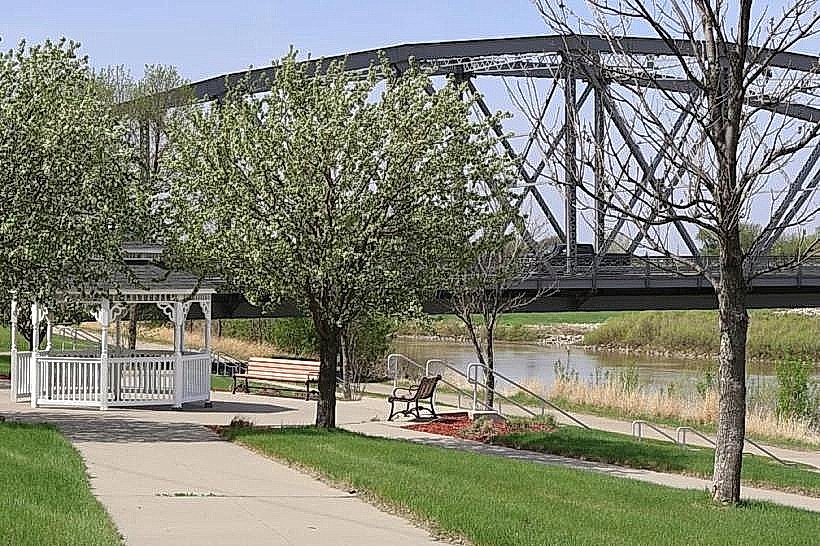 Columbia Road Bridge Frontage