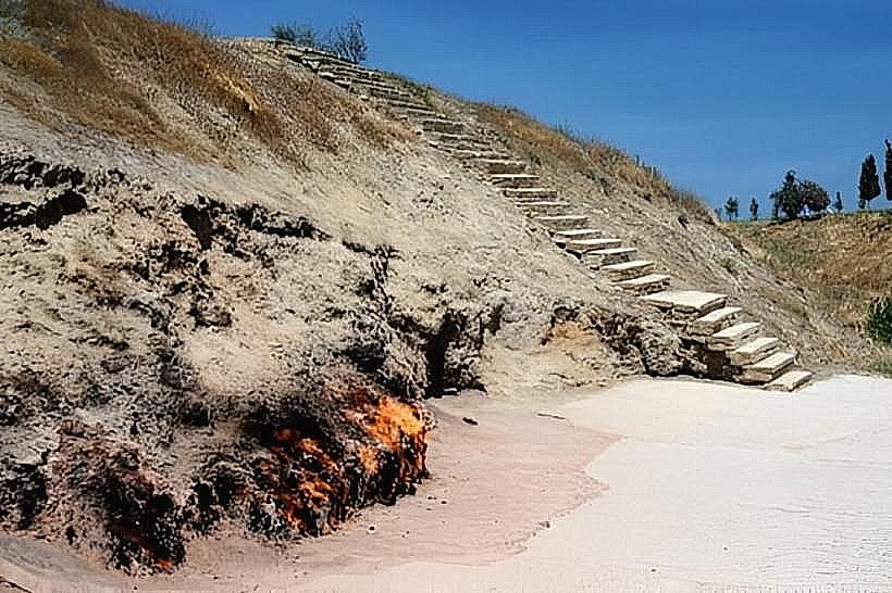 Yanar Dag (Burning Mountain)