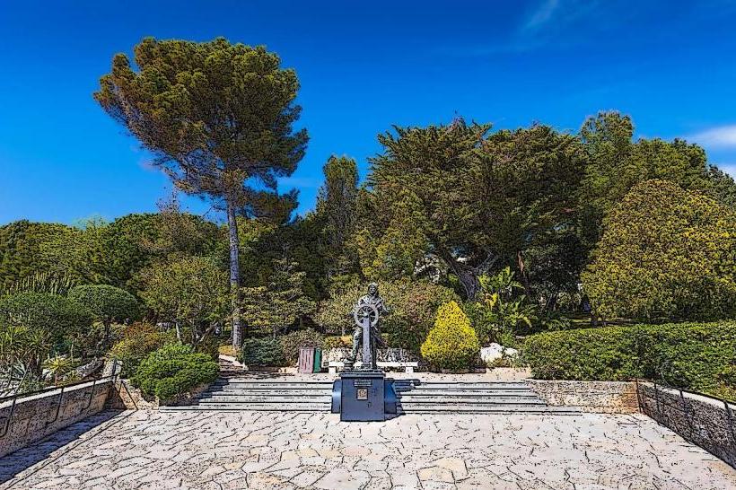 Princess Grace Rose Garden