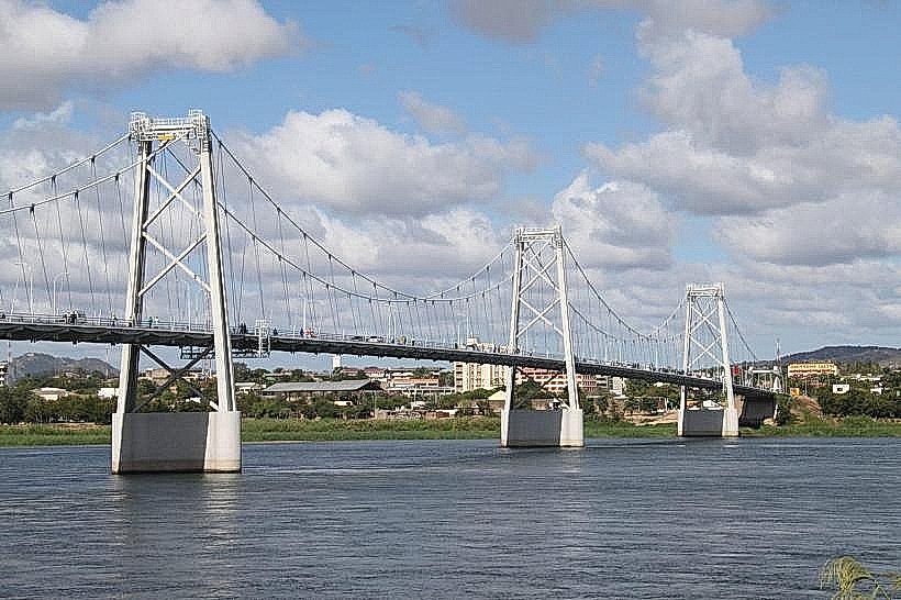 Samora Machel Bridge