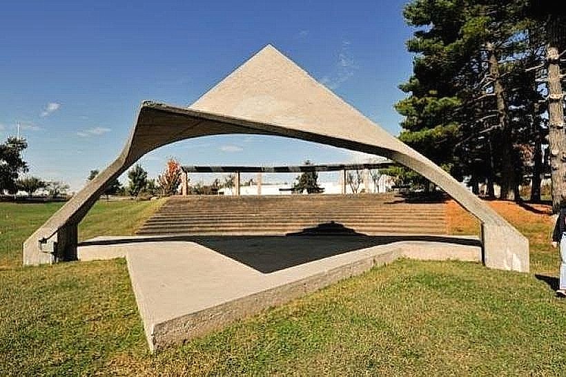 Living Memorial Park