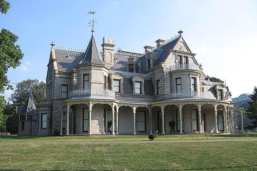 Lockwood-Mathews Mansion Museum