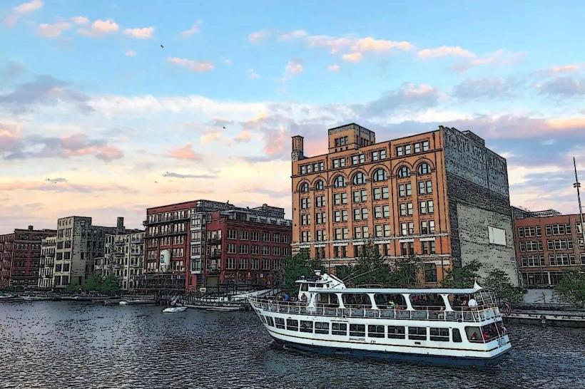 Milwaukee Boat Line Cruises