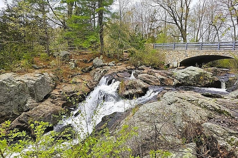 Devil’s Hopyard State Park