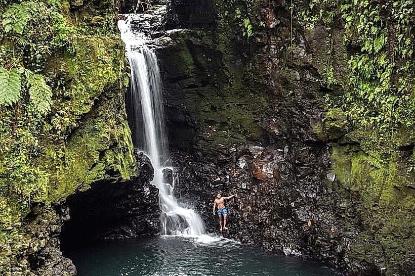 Sauniatu Waterfall