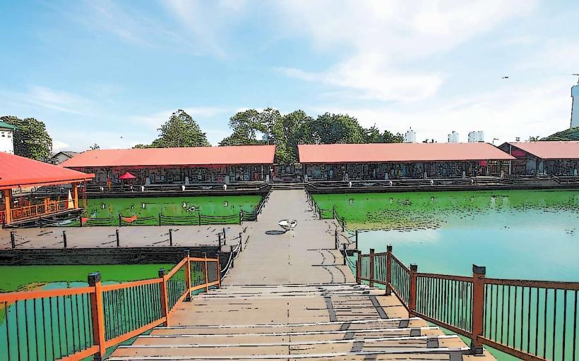 Pettah Floating Market