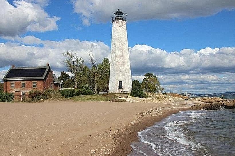 Five Mile Point Lighthouse