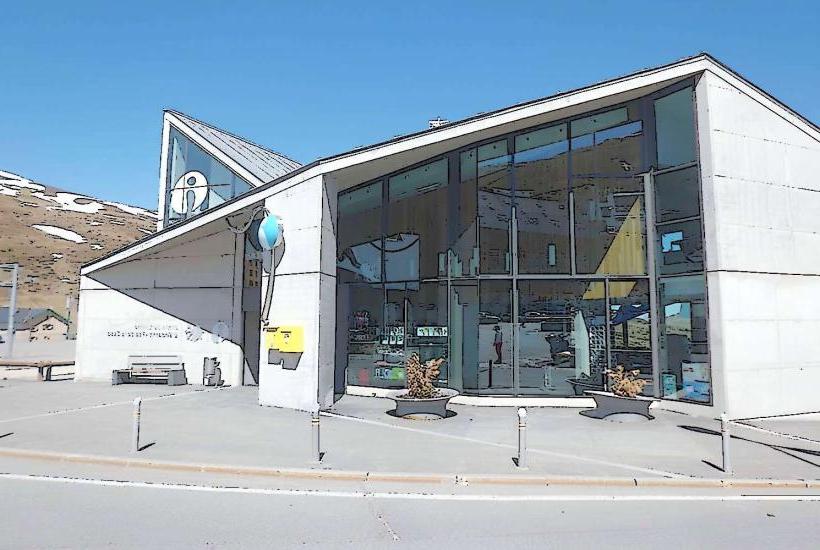 Pas de la Casa Tourist Office