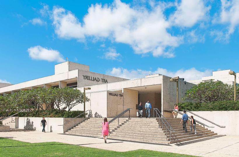 Gallery of Modern Art (GOMA)