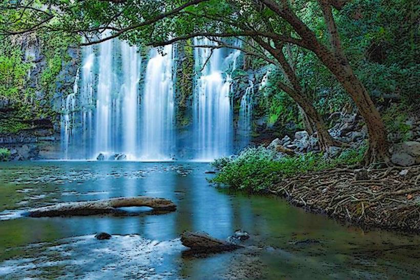 Llanos de Cortés Waterfall